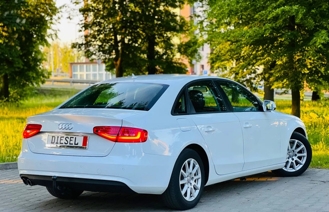 Audi A4 cena 47900 przebieg: 204535, rok produkcji 2013 z Ząbki małe 742